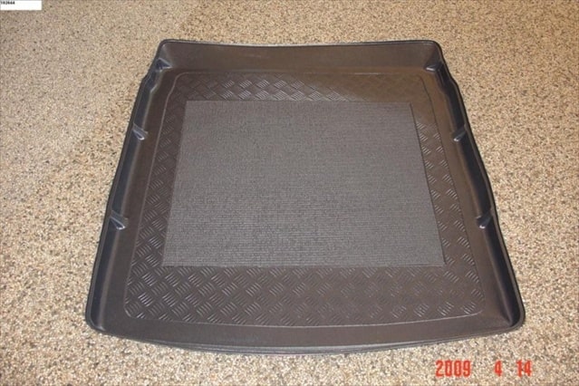 Volkswagen Passat CC Antislip Boot Liner